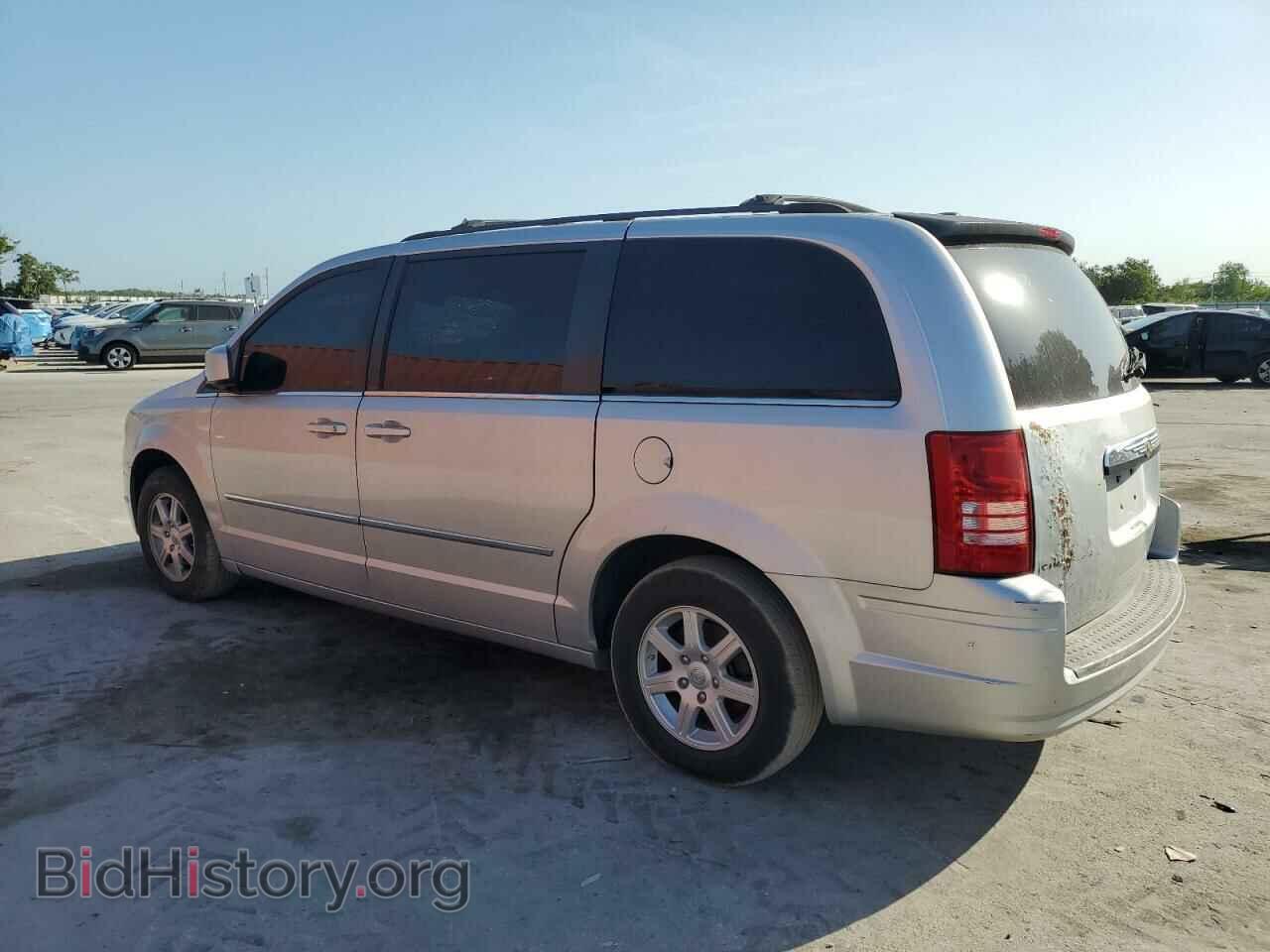 2010 CHRYSLER MINIVAN - VIN: 2A4RR5D16AR229068 - Фото 2