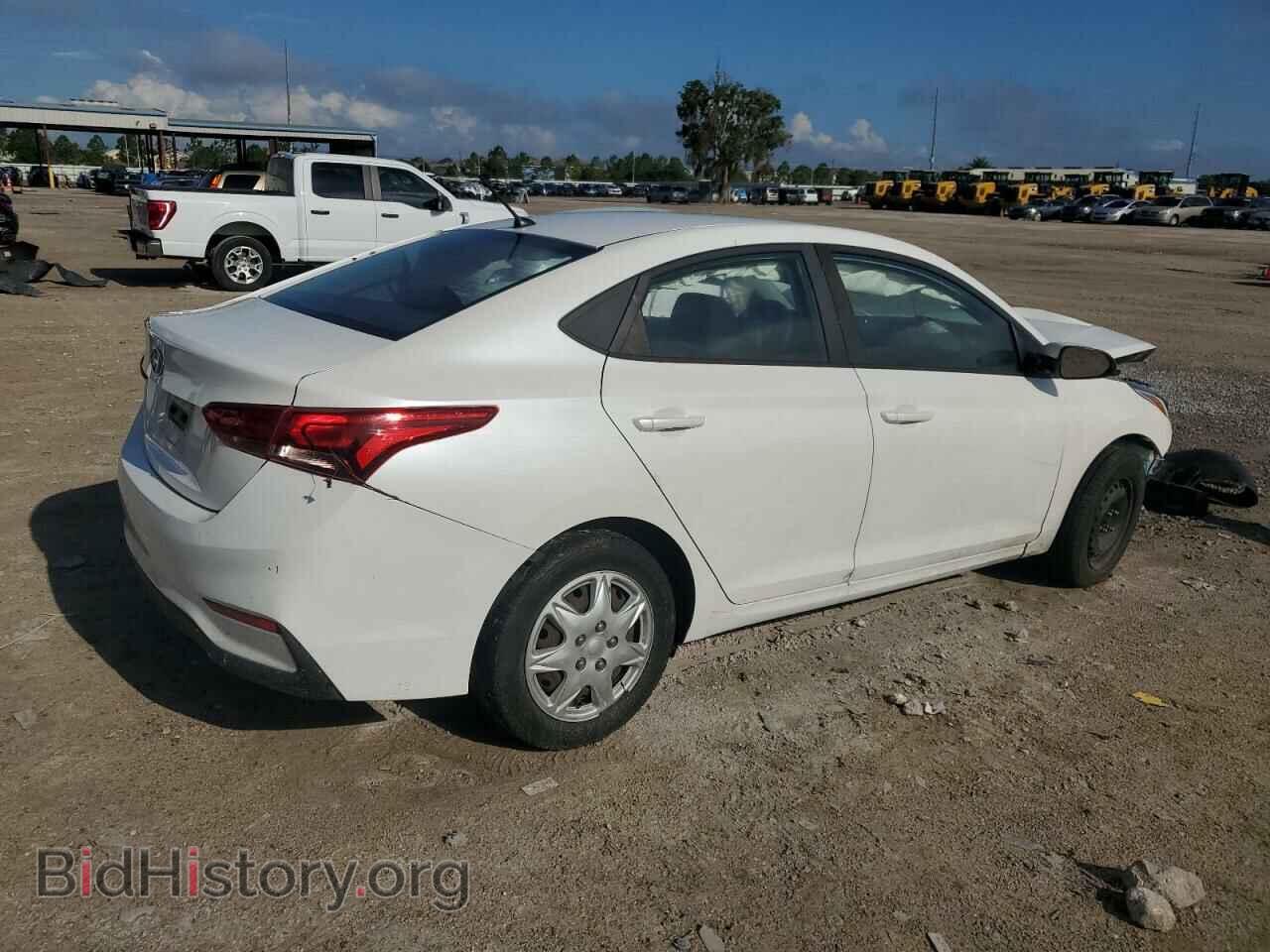 2018 HYUNDAI ACCENT - VIN: 3KPC24A34JE034832 - Фото 3