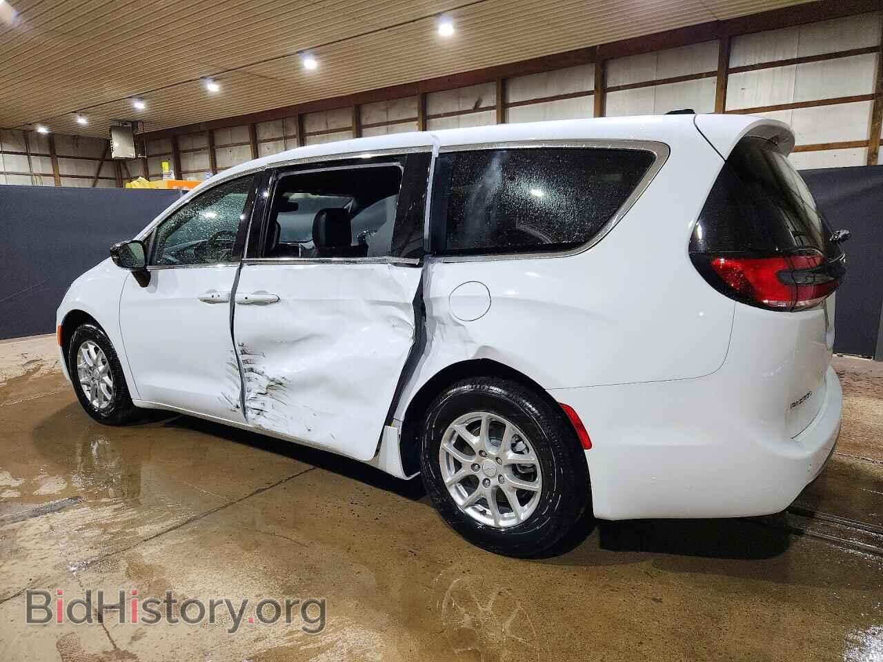 2027 CHRYSLER PACIFICA - VIN: 2C4RC1BG4VR576671 - Photo 2