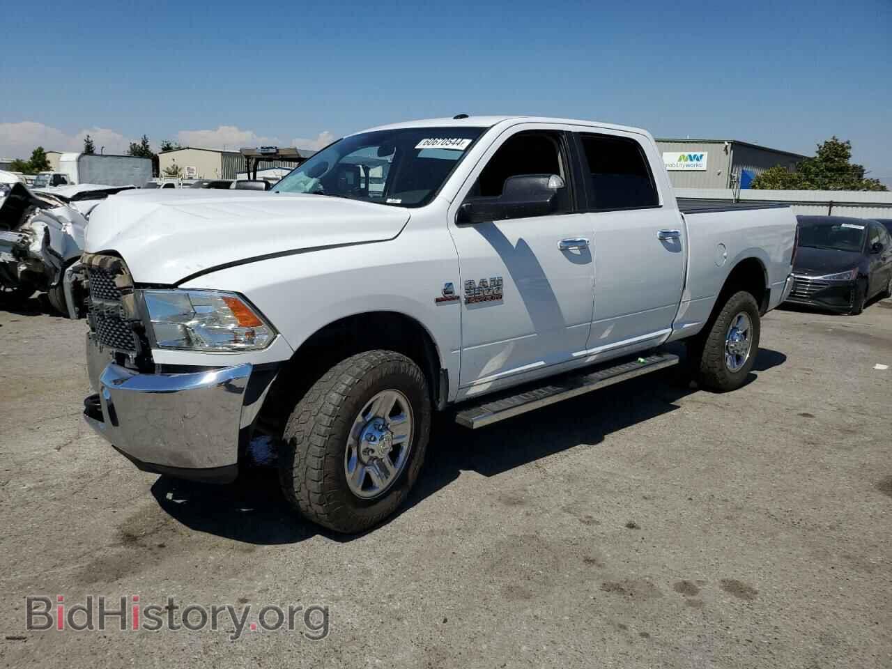 Photo 3C6UR5DL0HG725086 - RAM All Models 2017