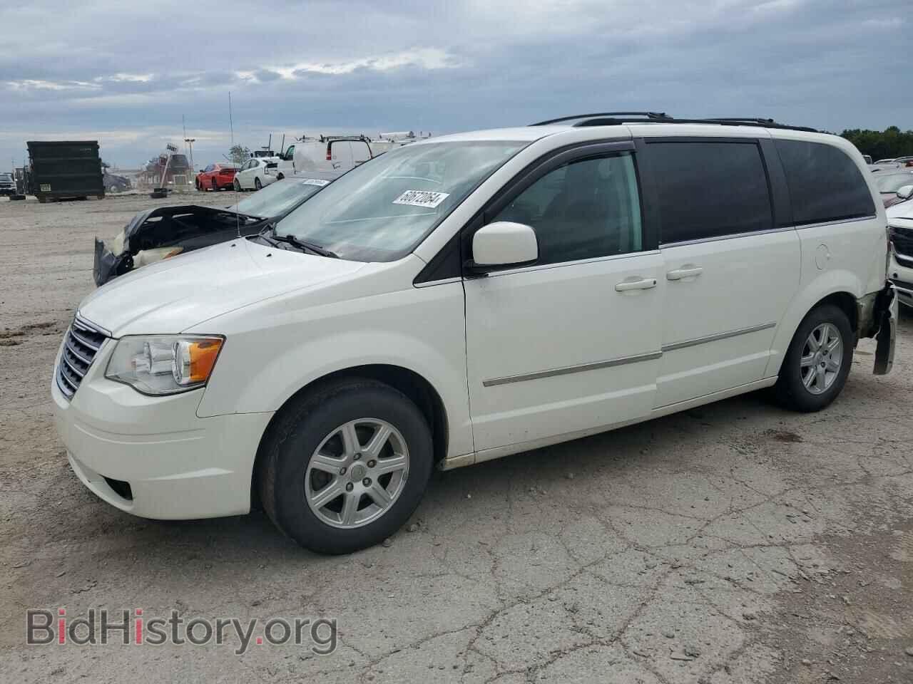 Photo 2A4RR5D11AR460878 - CHRYSLER MINIVAN 2010