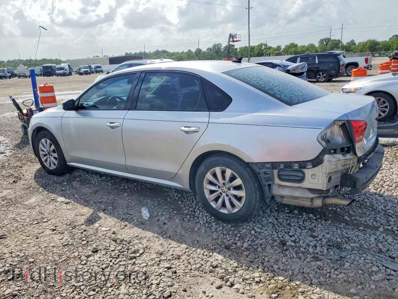 2015 VOLKSWAGEN PASSAT - VIN: 1VWAT7A37FC056700 - Фото 2