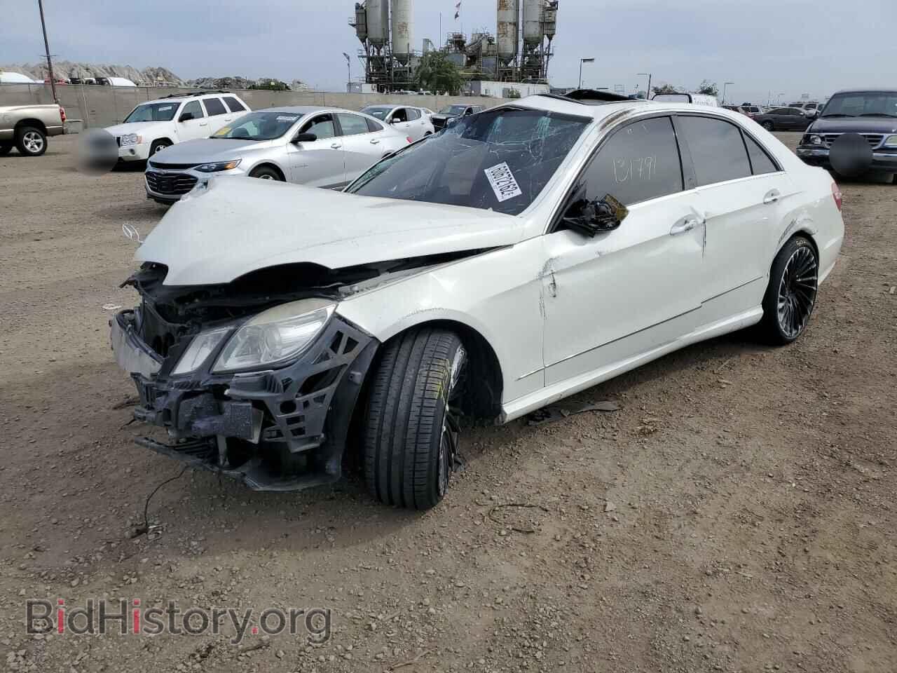 2010 MERCEDES-BENZ E-CLASS - VIN: WDDHF5GB3AA135142 - Фото 2
