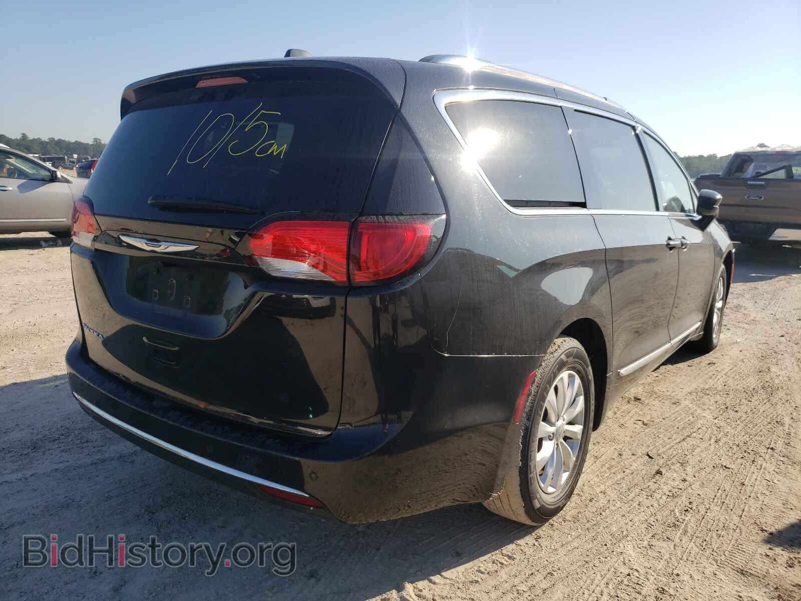 2019 CHRYSLER PACIFICA - VIN: 2C4RC1BGXKR596905 - Фото 4