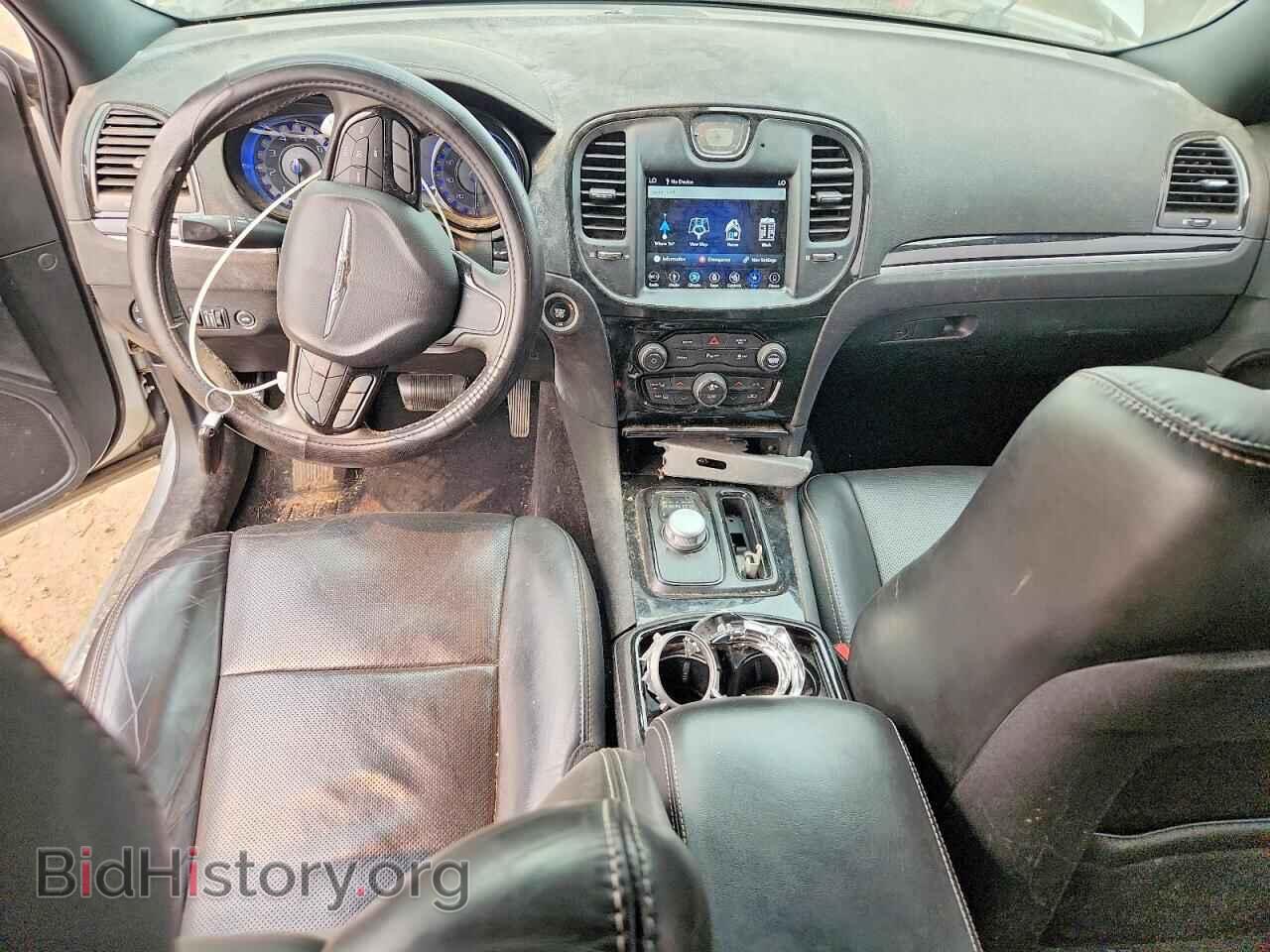 2019 CHRYSLER 300 - VIN: 2C3CCAGGXKH573438 - Фото 8