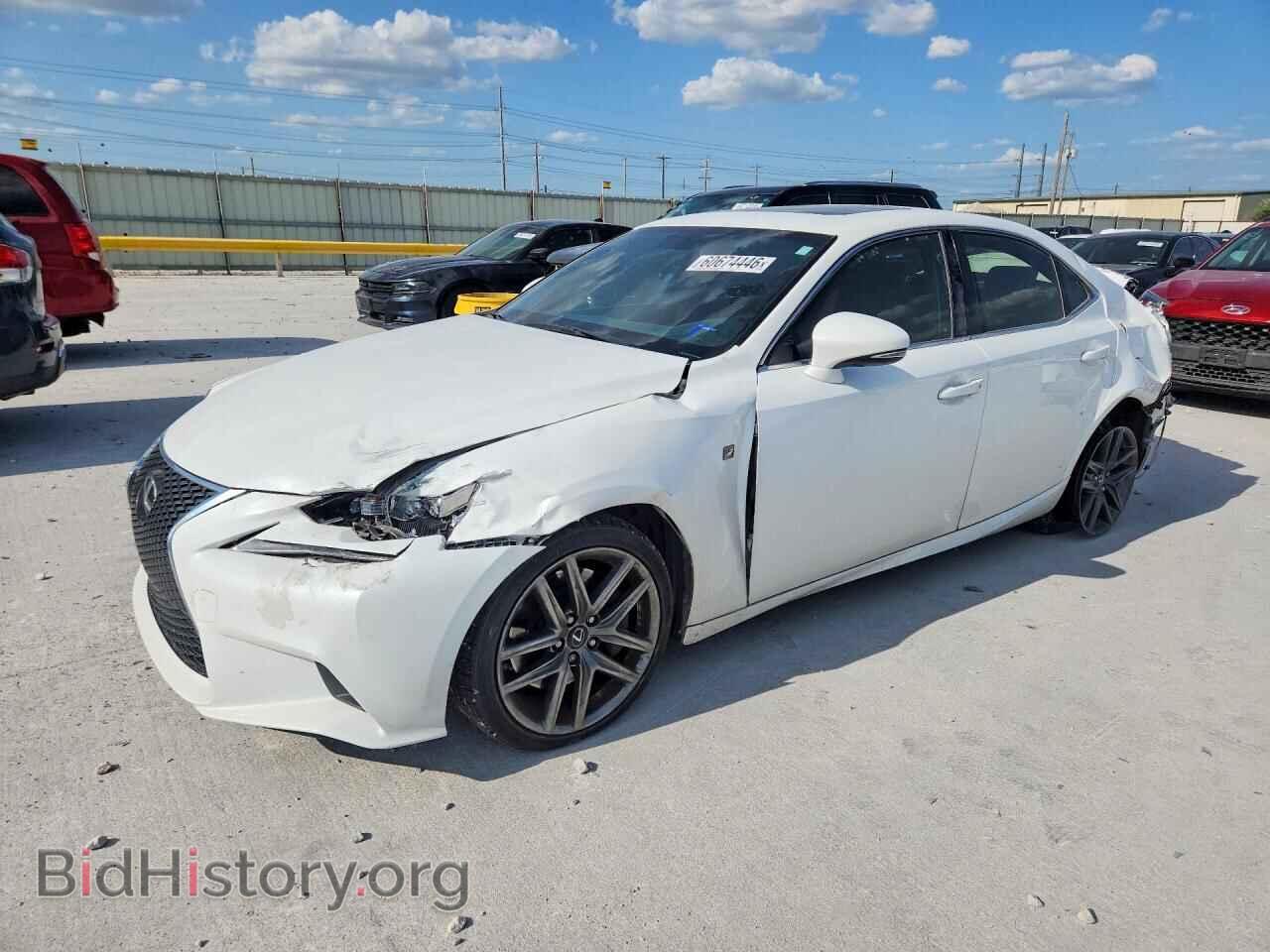 Photo JTHBA1D2XG5010358 - LEXUS IS 2016