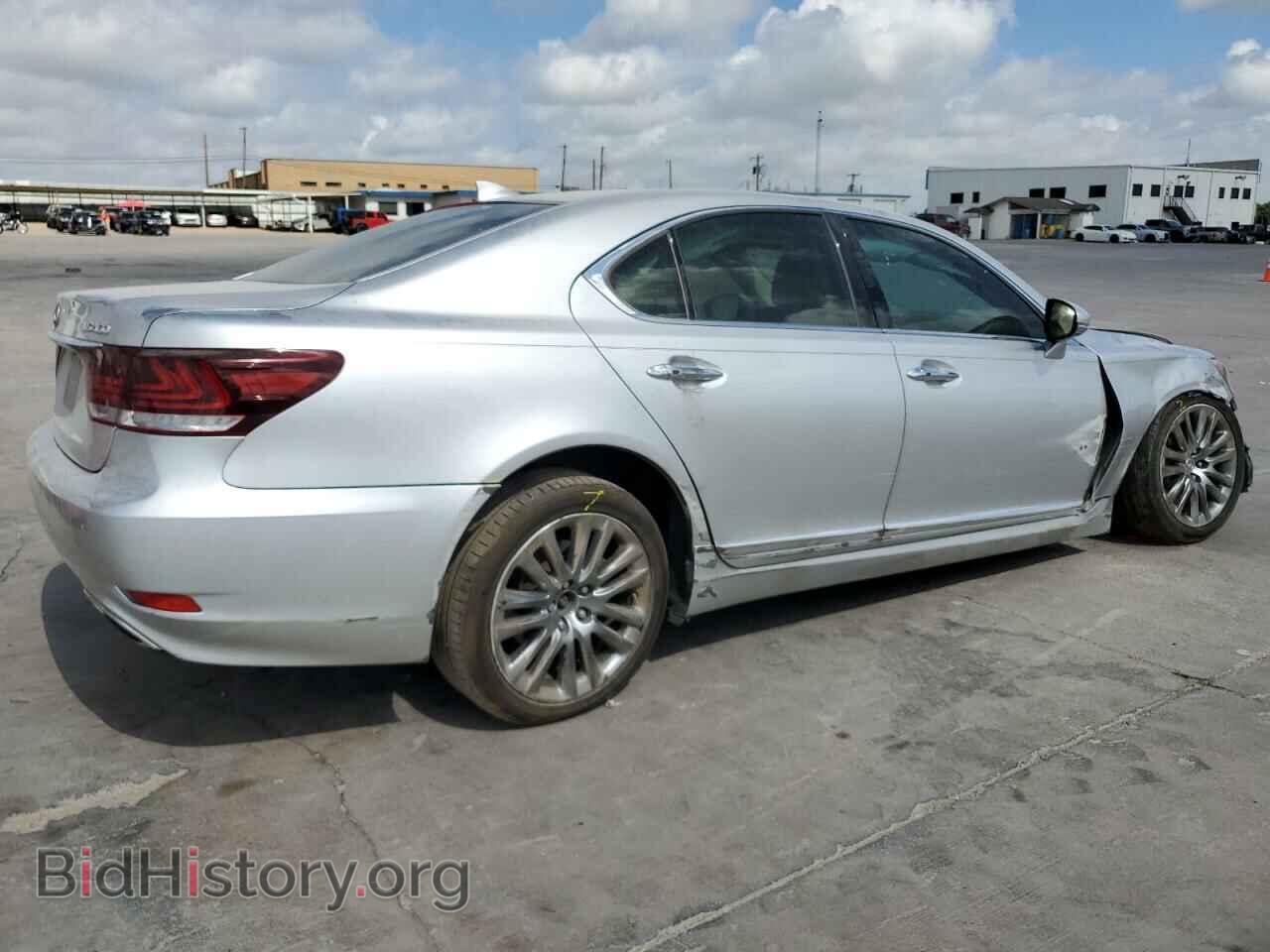 2016 LEXUS LS460 - VIN: JTHBL5EF5G5140566 - Photo 3
