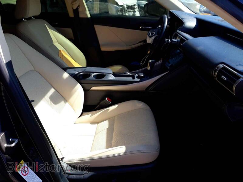2014 Lexus IS (VIN JTHBF1D25E5034436) — photo 5 of 10