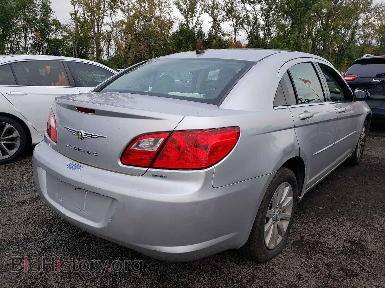 2010 CHRYSLER SEBRING - VIN: 1C3CC5FD0AN194842 - Фото 4