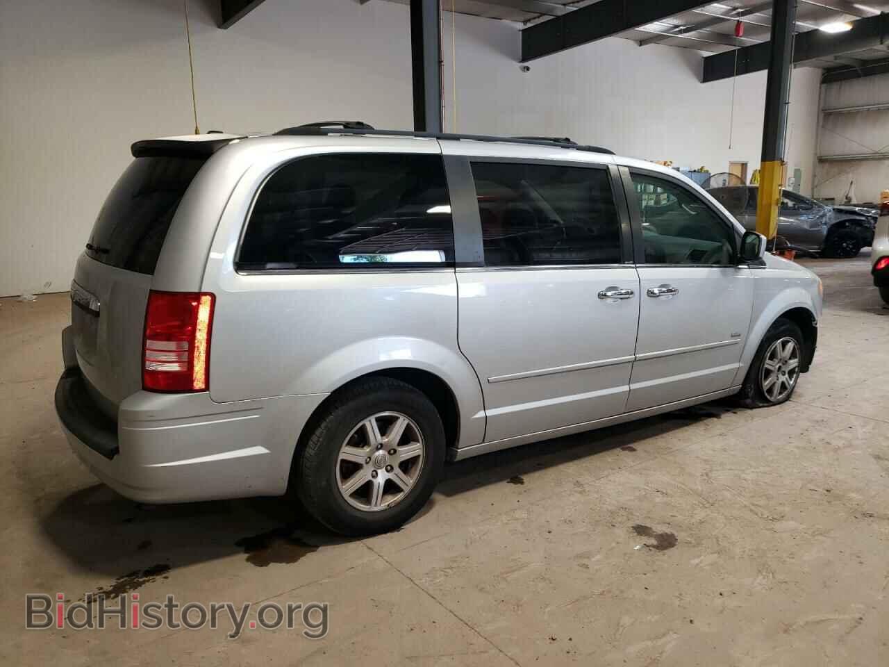 2008 CHRYSLER MINIVAN - VIN: 2A8HR54P48R769107 - Фото 3