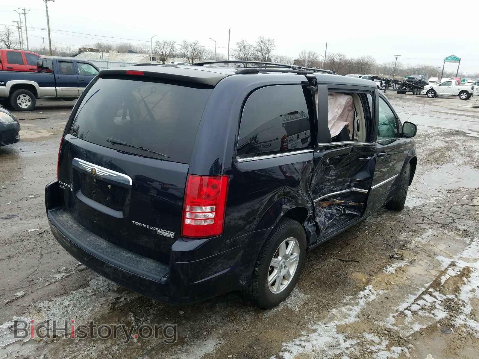 2010 CHRYSLER MINIVAN - VIN: 2A4RR8DX6AR496006 - Photo 4