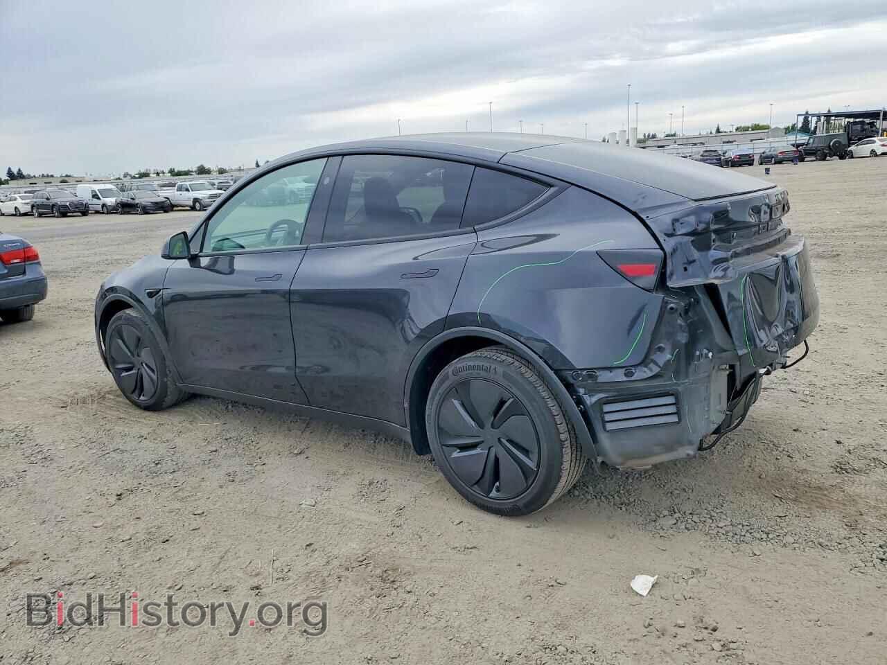 2026 TESLA MODEL Y - VIN: 7SAYGDEE7TF403007 - Photo 2