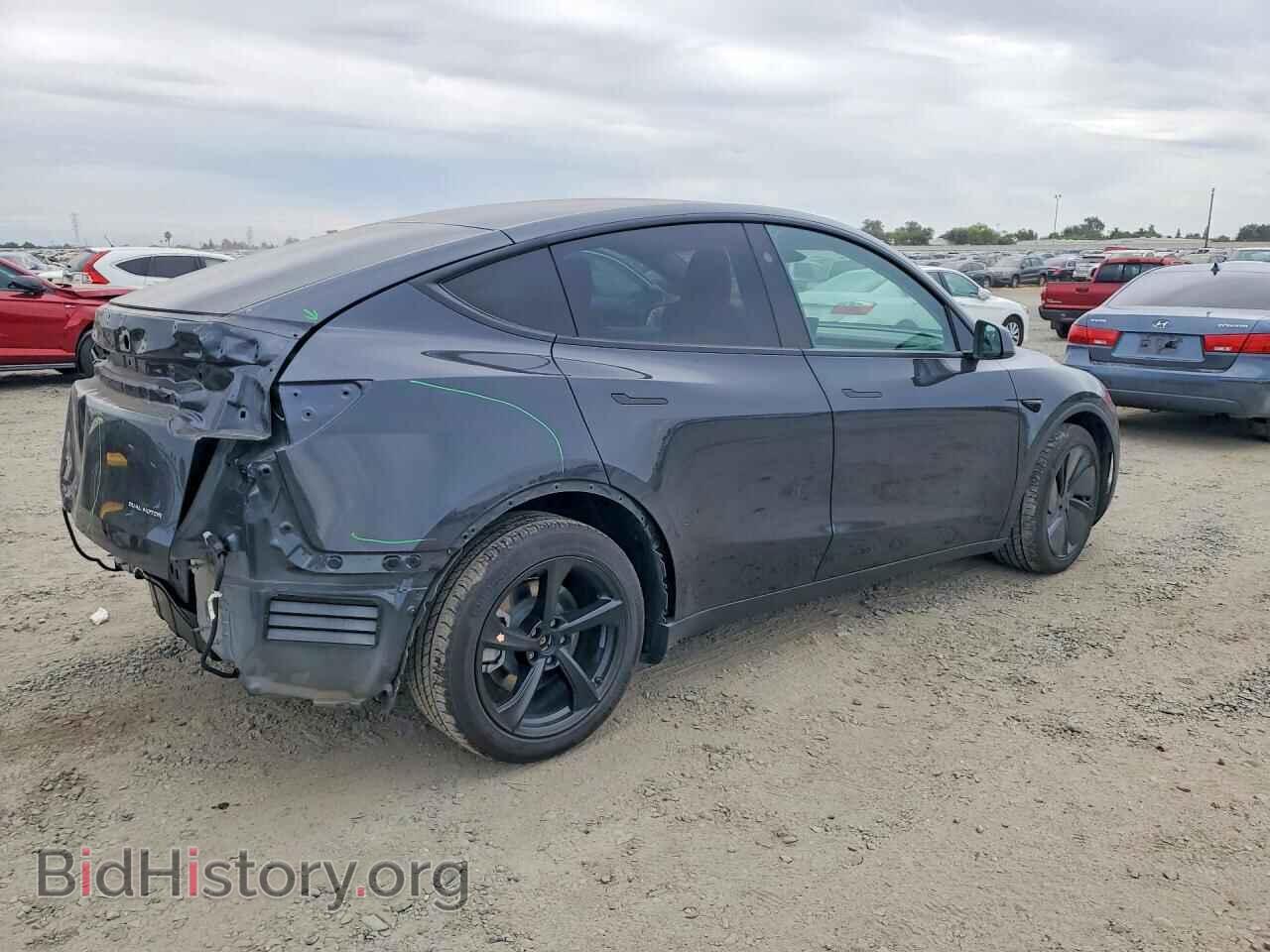 2026 TESLA MODEL Y - VIN: 7SAYGDEE7TF403007 - Photo 3