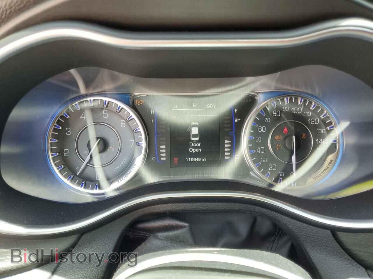 2015 CHRYSLER 200 - VIN: 1C3CCCAB3FN692132 - Фото 9