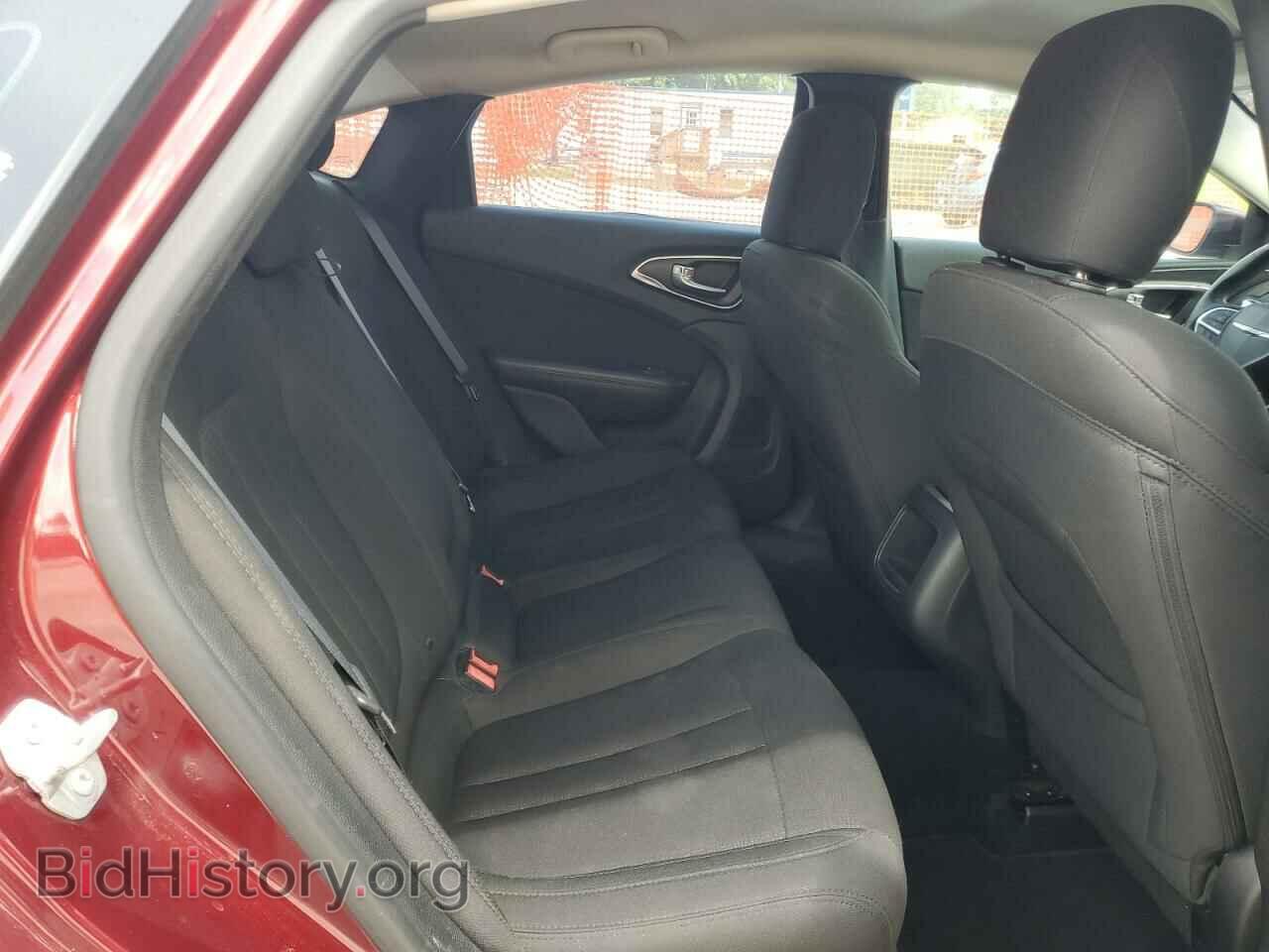 2015 CHRYSLER 200 - VIN: 1C3CCCAB3FN692132 - Фото 10