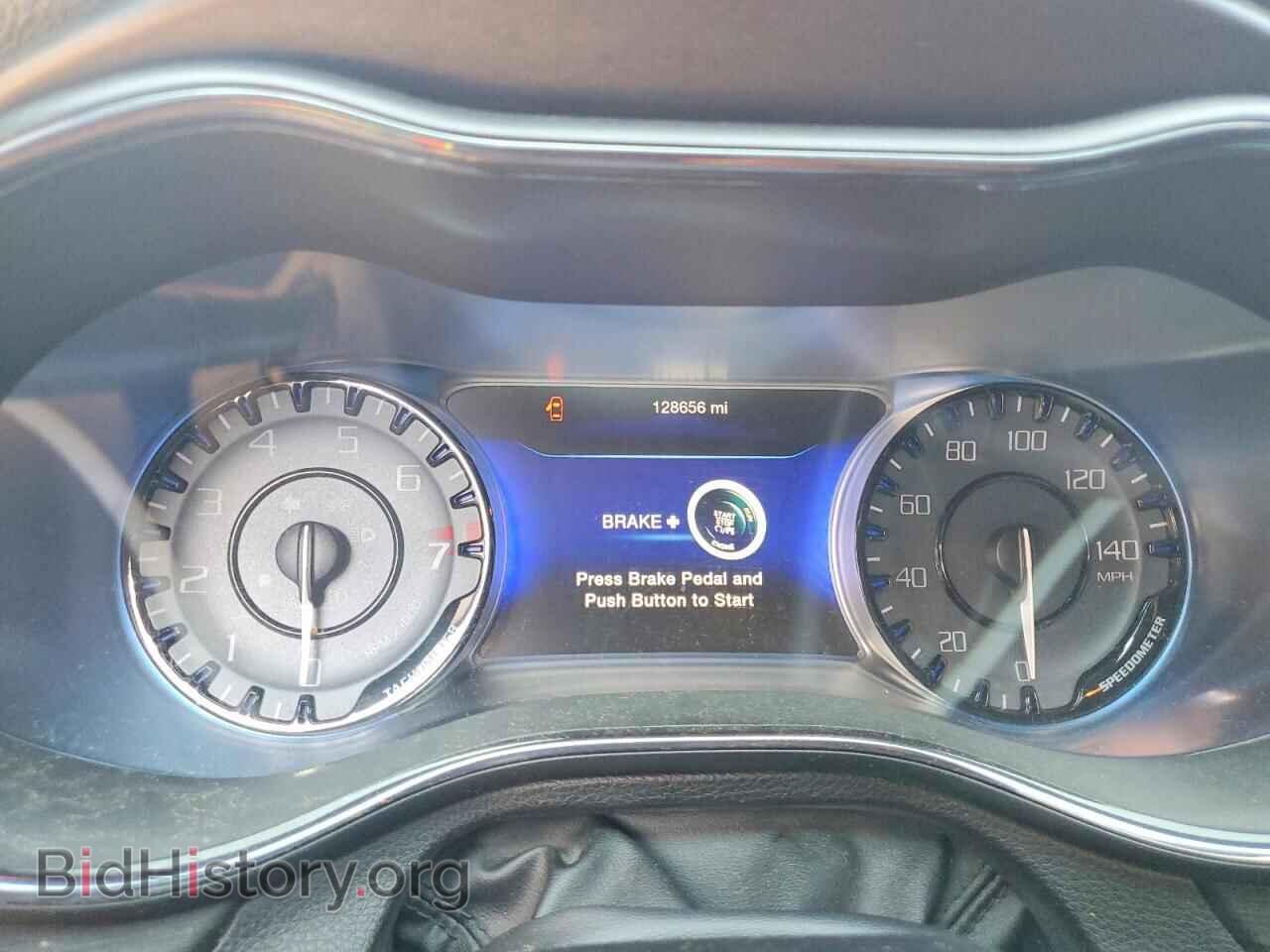 2016 CHRYSLER 200 - VIN: 1C3CCCBG3GN182004 - Photo 9