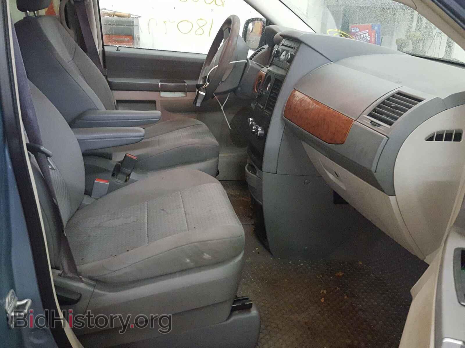 2008 CHRYSLER MINIVAN - VIN: 2A8HR44H68R151709 - Фото 5