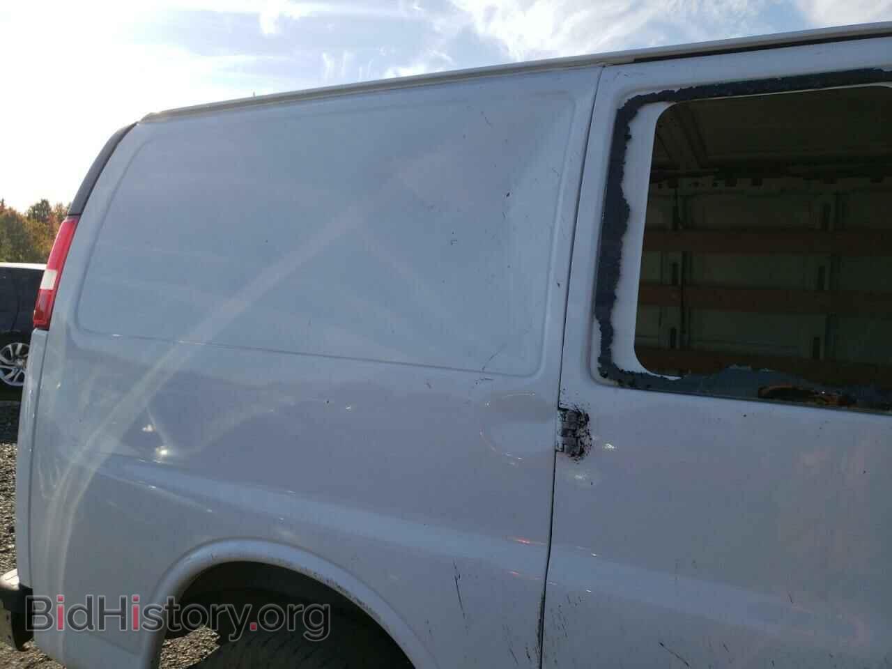 2017 GMC SAVANA - VIN: 1GTW7AFF2H1915817 - Фото 9