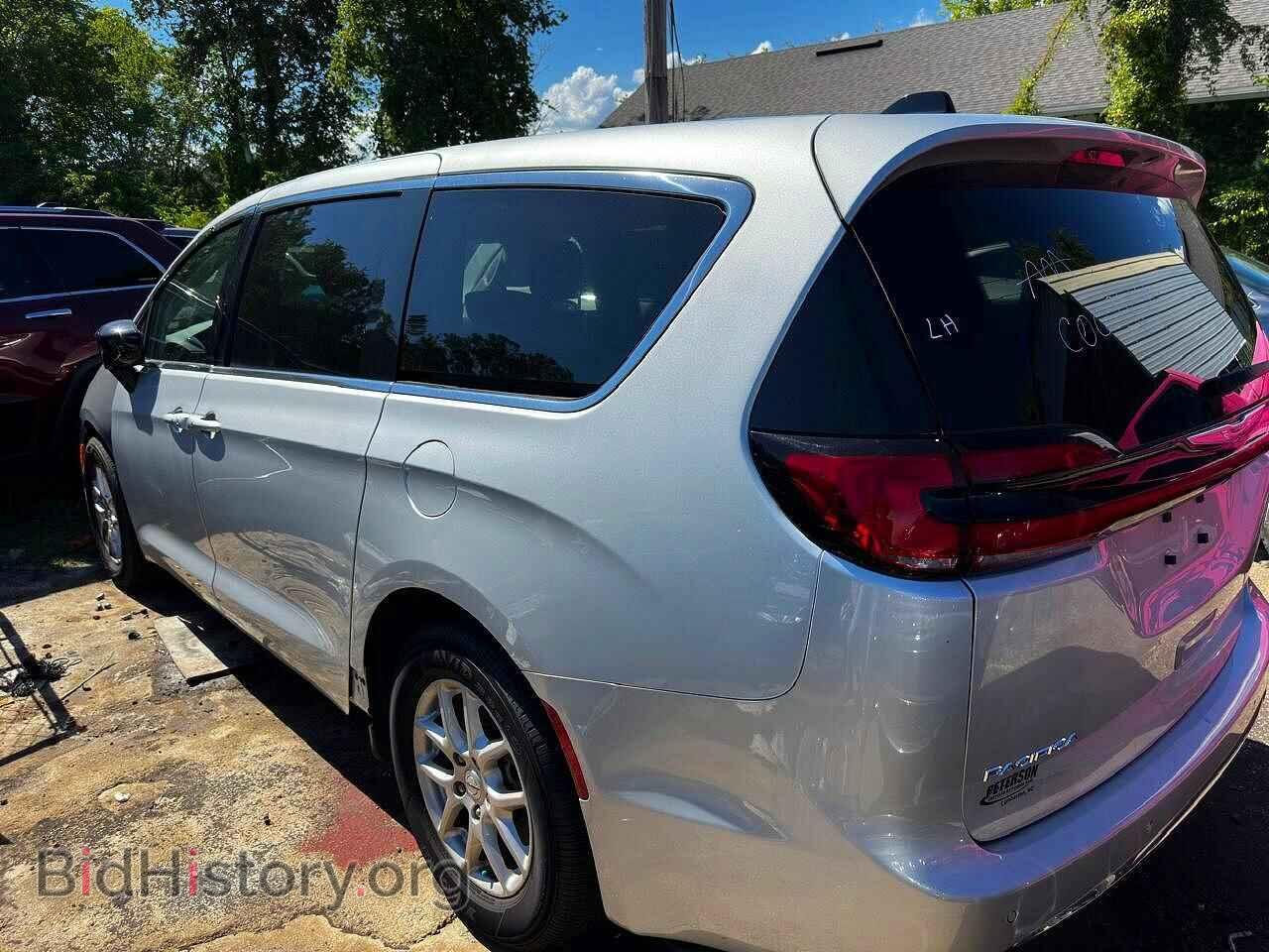 2024 CHRYSLER PACIFICA - VIN: 2C4RC1BG9RR125838 - Фото 3