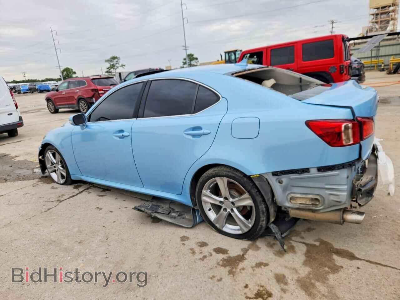 2011 LEXUS IS - VIN: JTHBF5C21B5154609 - Photo 2