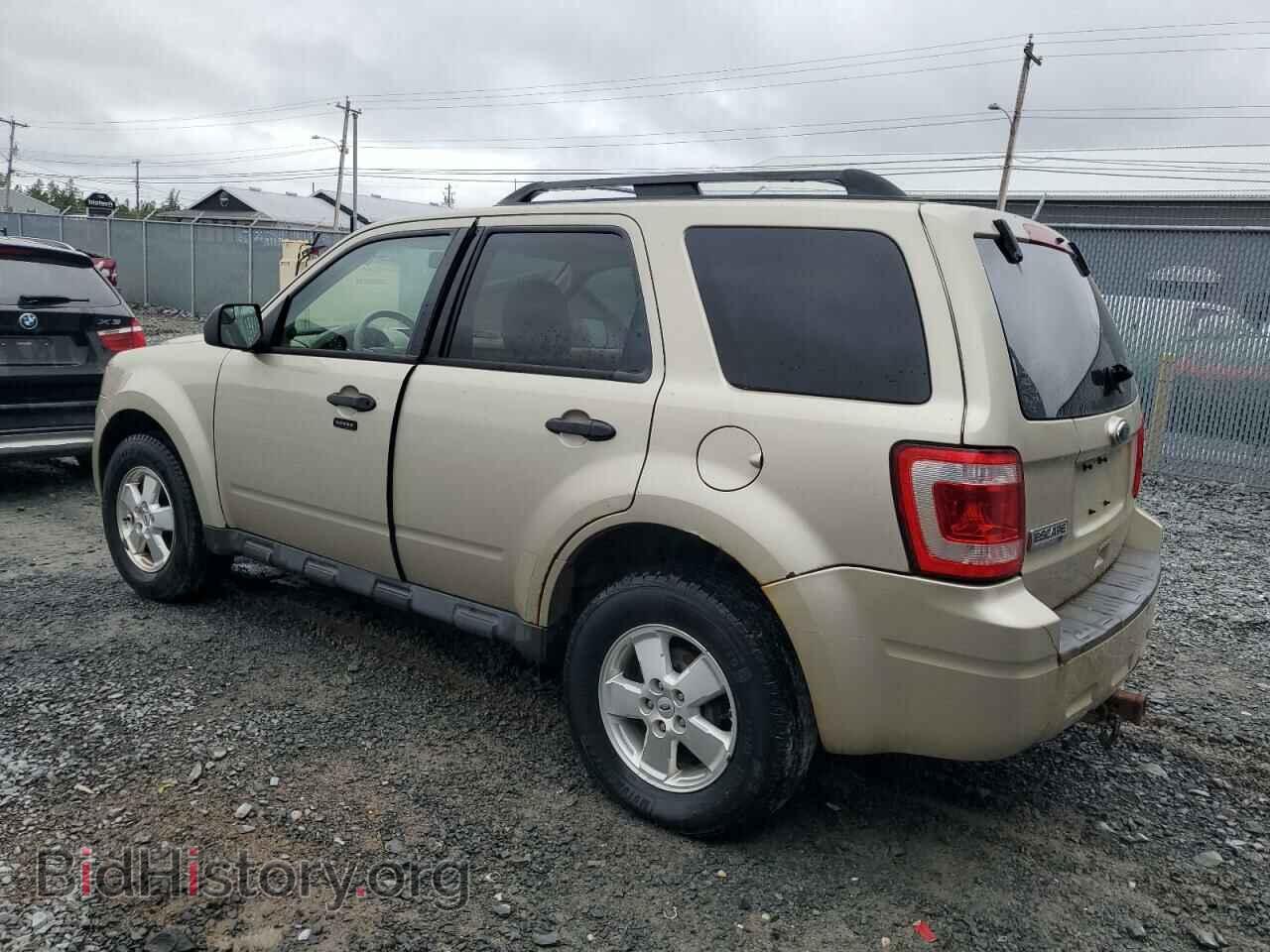 2011 FORD ESCAPE - VIN: 1FMCU0D76BKA45794 - Фото 2