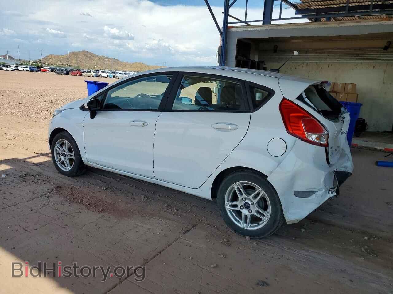 2017 FORD FIESTA - VIN: 3FADP4EJ0HM137900 - Photo 2