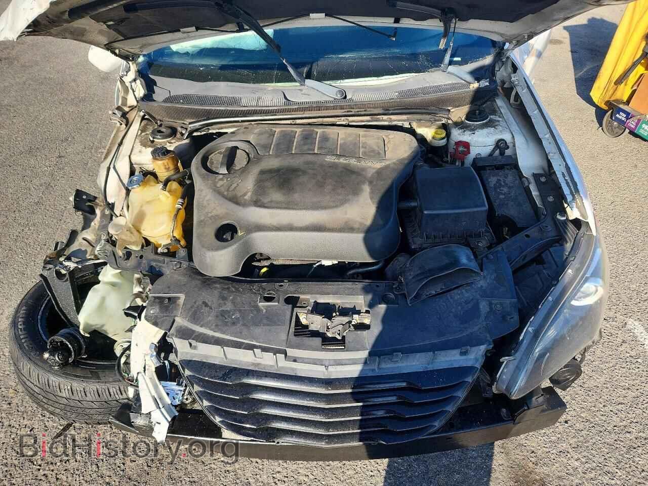 2012 CHRYSLER 200 - VIN: 1C3CCBBG3CN307958 - Фото 11