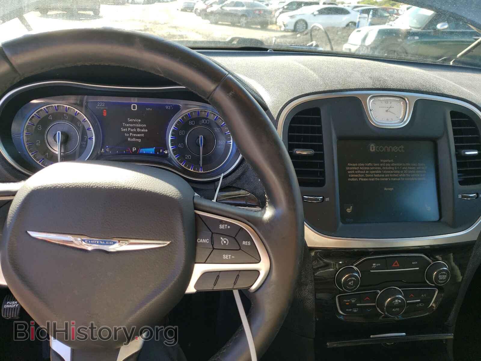 2016 CHRYSLER 300 - VIN: 2C3CCAAG5GH306224 - Фото 9