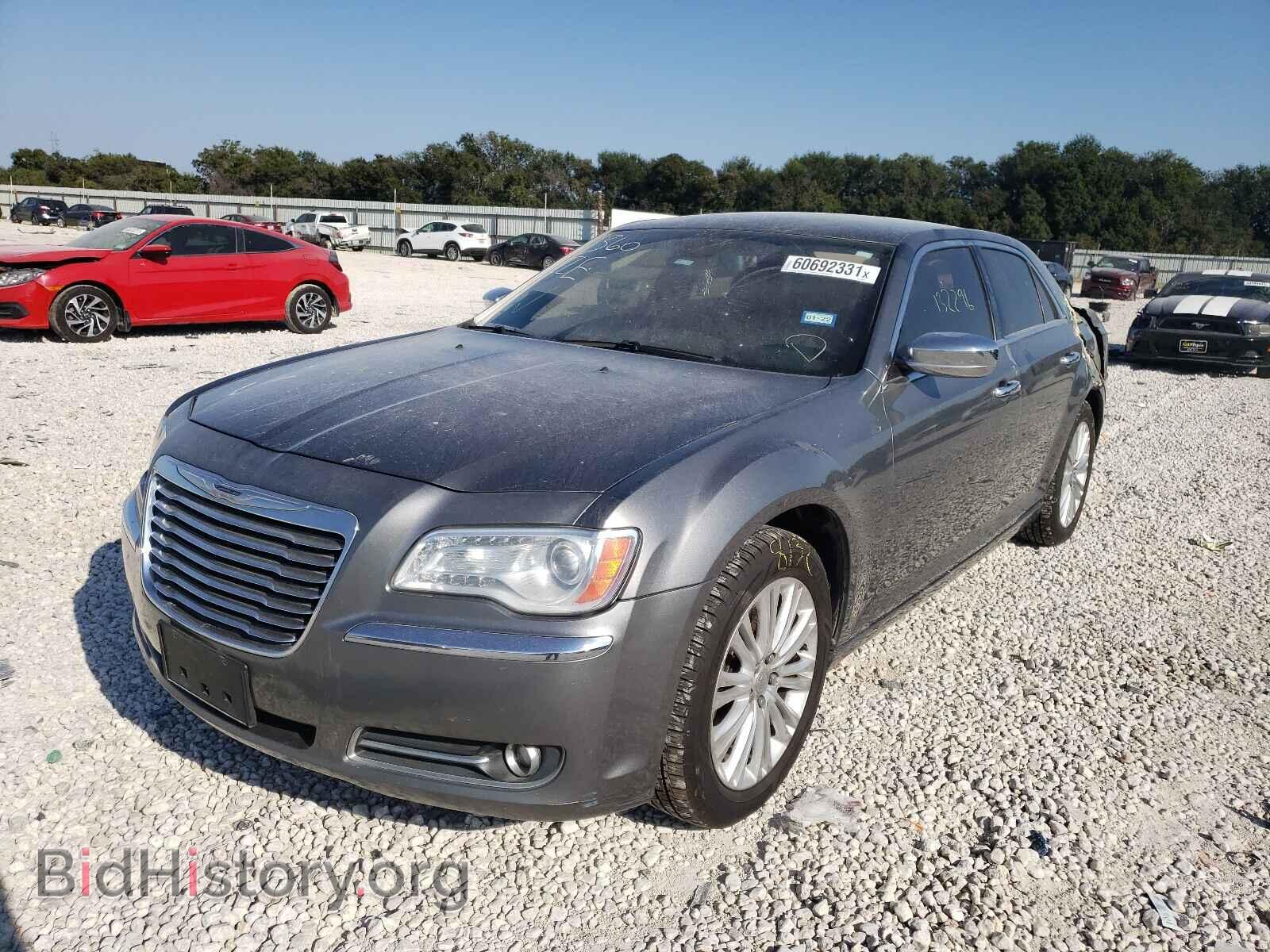 2011 CHRYSLER 300 - VIN: 2C3CK6CT5BH538275 - Фото 2