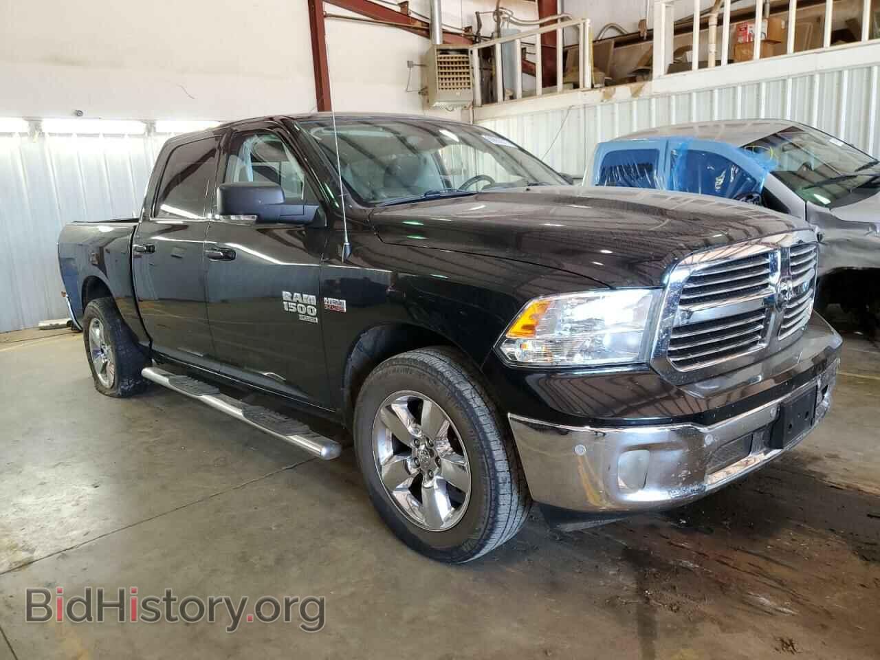 2019 RAM 1500 - VIN: 1C6RR6LT1KS549324 - Фото 4