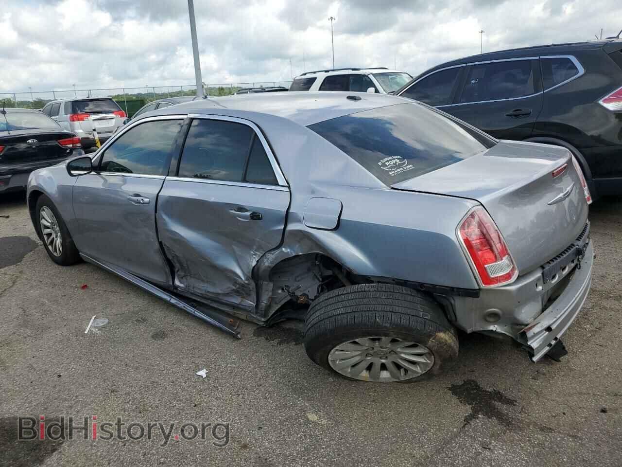 2013 CHRYSLER 300 - VIN: 2C3CCAAG2DH602412 - Фото 2