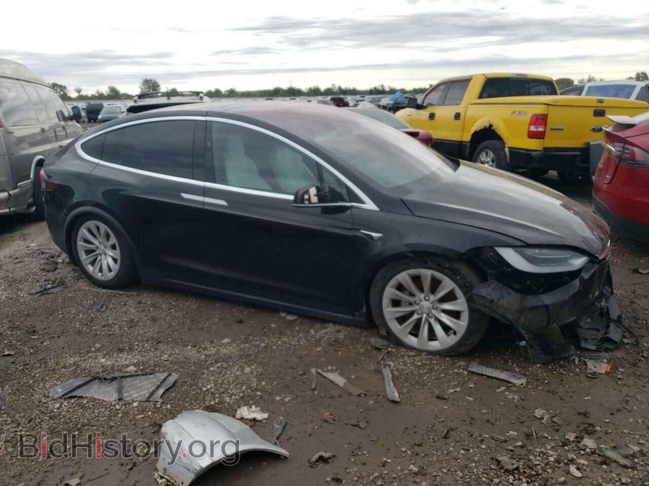 2017 TESLA MODEL X - VIN: 5YJXCBE28HF050086 - Photo 4
