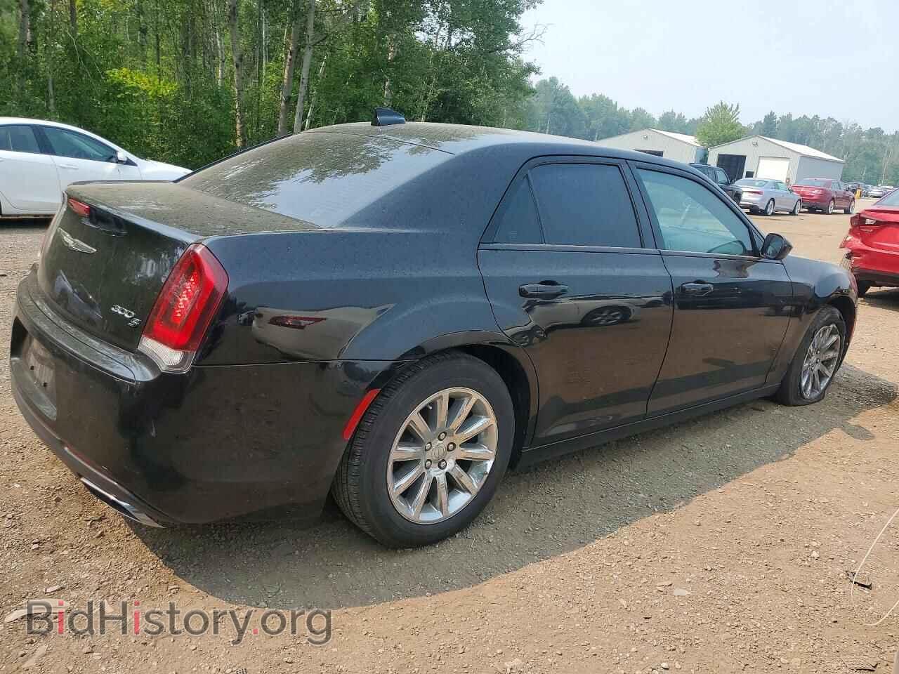 2018 CHRYSLER 300 - VIN: 2C3CCABGXJH249461 - Фото 3