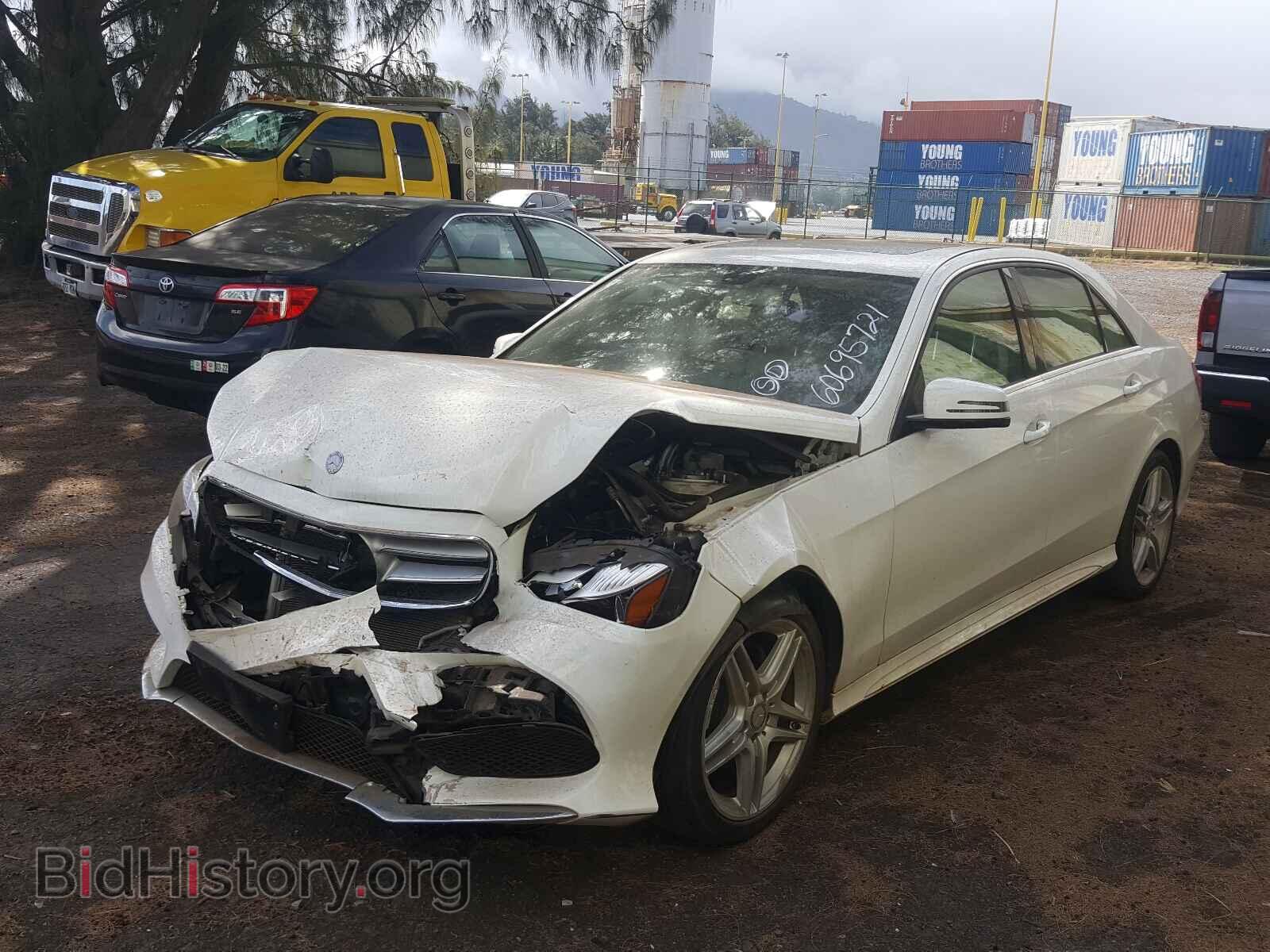 2014 MERCEDES-BENZ E-CLASS - VIN: WDDHF5KB1EA840695 - Фото 2