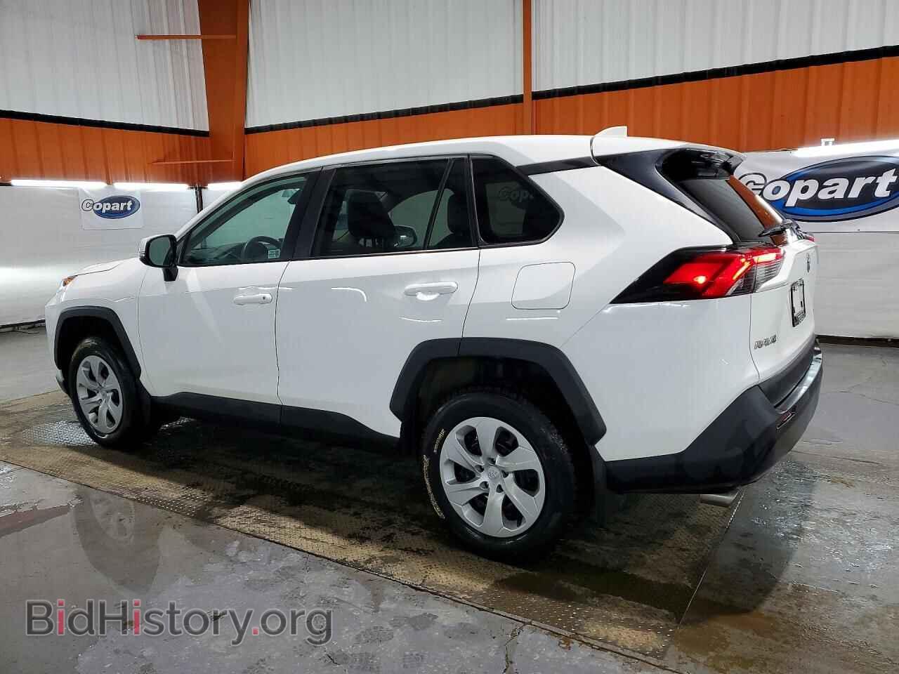 2024 TOYOTA RAV4 - VIN: 2T3B1RFVXRC413468 - Фото 2