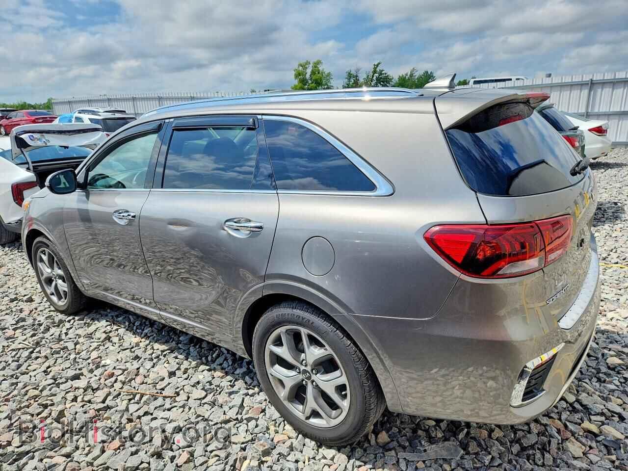2019 KIA SORENTO - VIN: 5XYPKDA59KG451242 - Фото 2