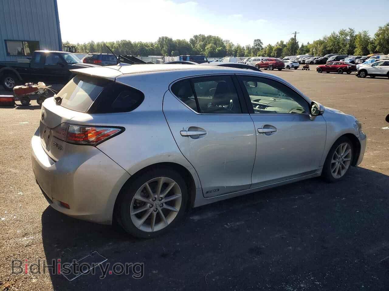 2011 LEXUS CT 200 - VIN: JTHKD5BH7B2031930 - Photo 3