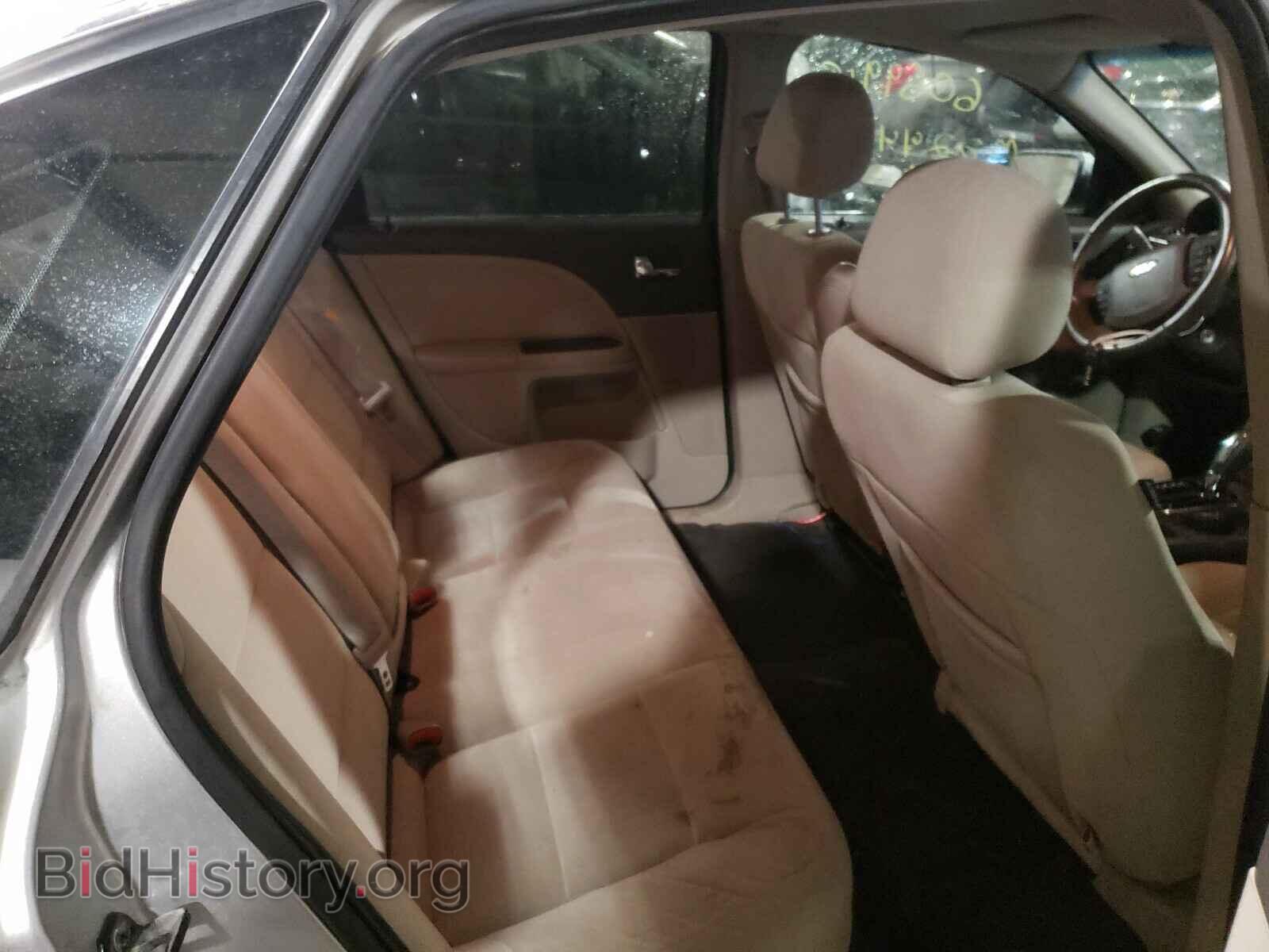 2009 FORD TAURUS - VIN: 1FAHP23W99G121050 - Фото 6