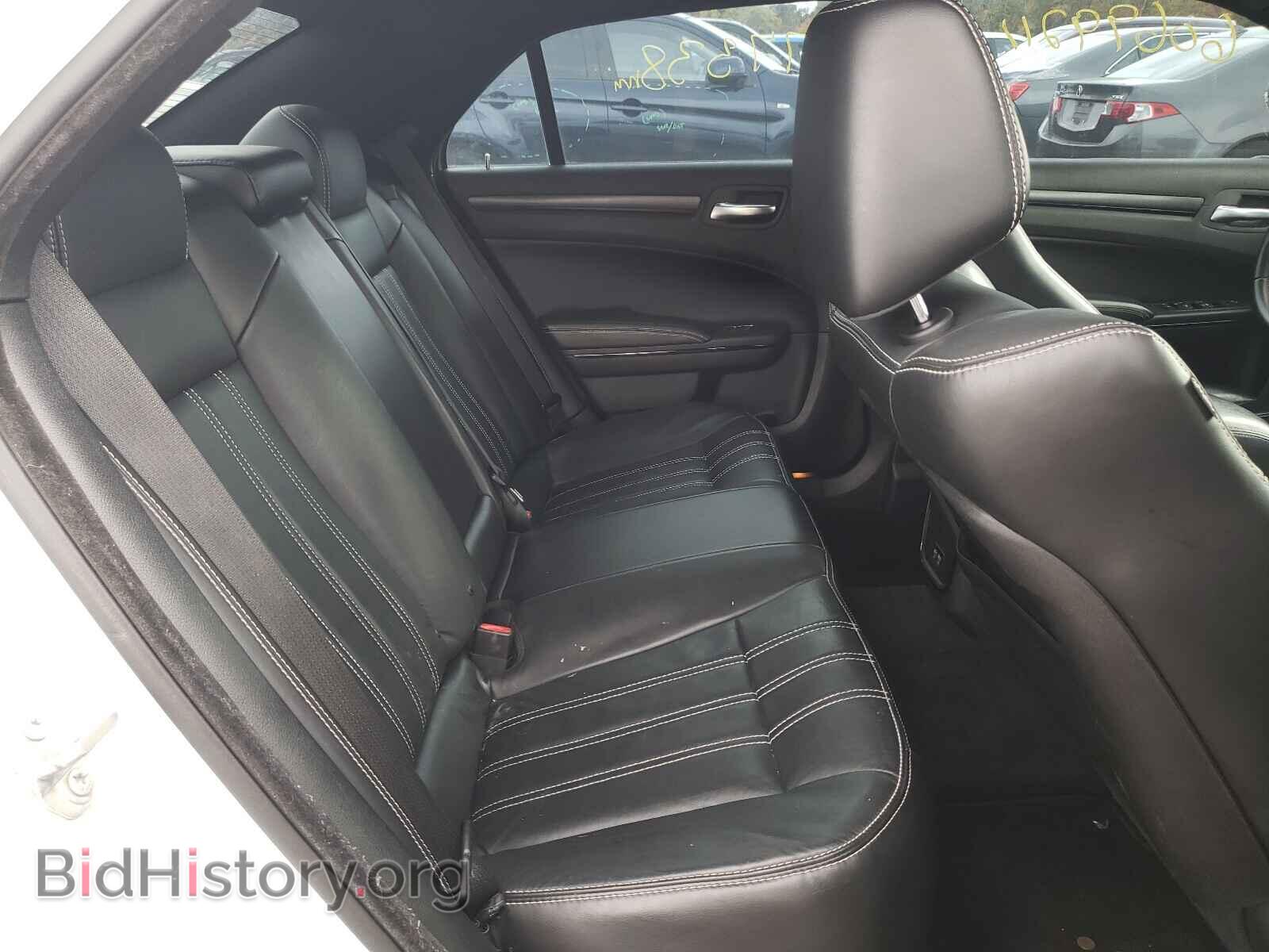 2016 CHRYSLER 300 - VIN: 2C3CCAGG9GH161891 - Фото 6