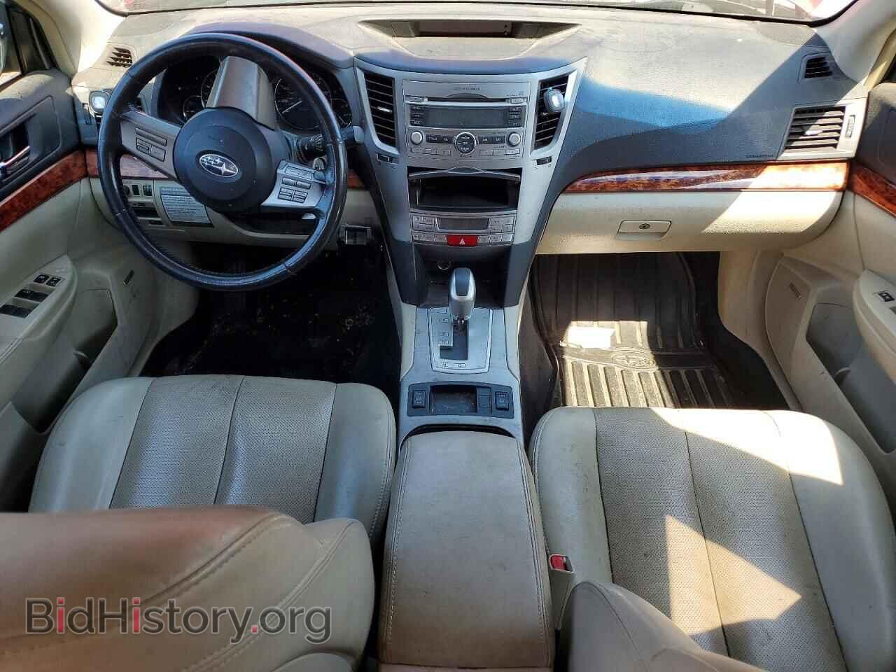 2011 SUBARU OUTBACK - VIN: 4S4BRBKC8B3390747 - Photo 8