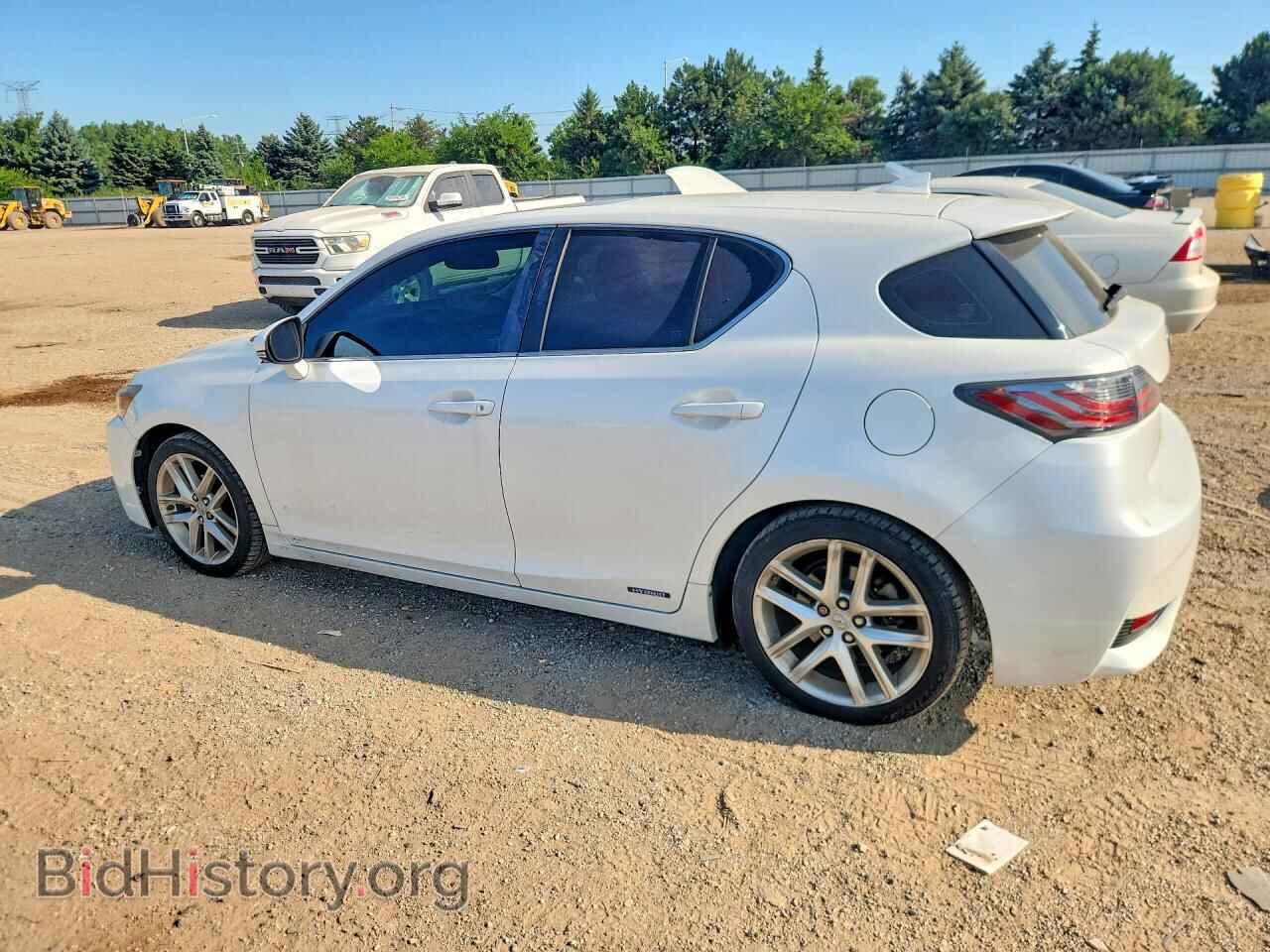 2014 LEXUS CT 200 - VIN: JTHKD5BH6E2184383 - Фото 2