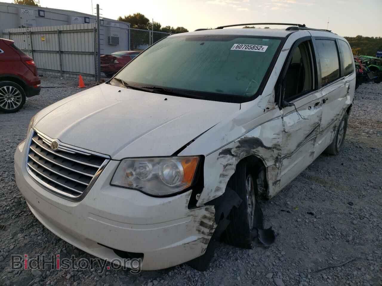 2010 CHRYSLER MINIVAN - VIN: 2A4RR5D10AR108486 - Photo 2