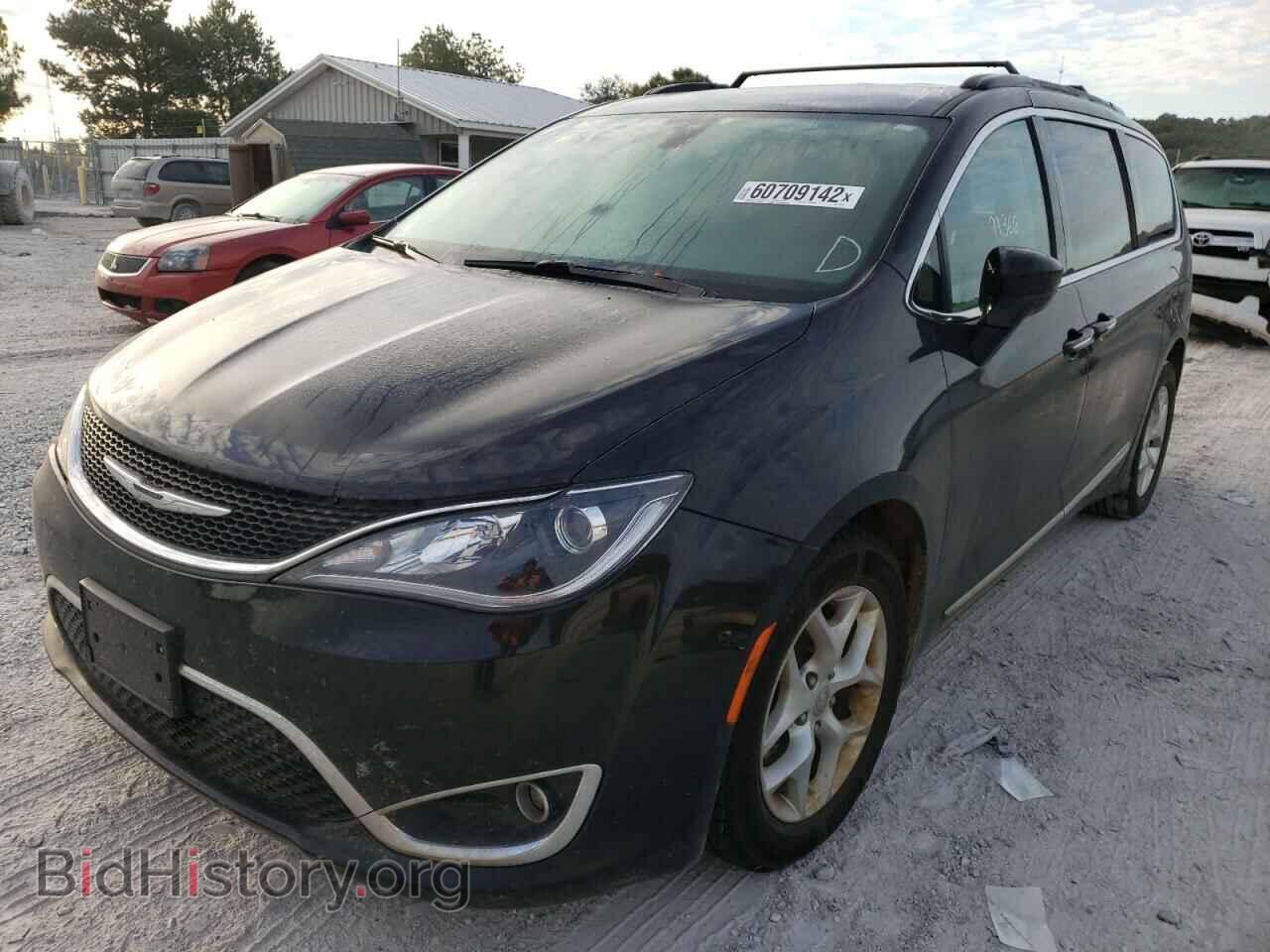 2017 CHRYSLER PACIFICA - VIN: 2C4RC1BG1HR759322 - Photo 2
