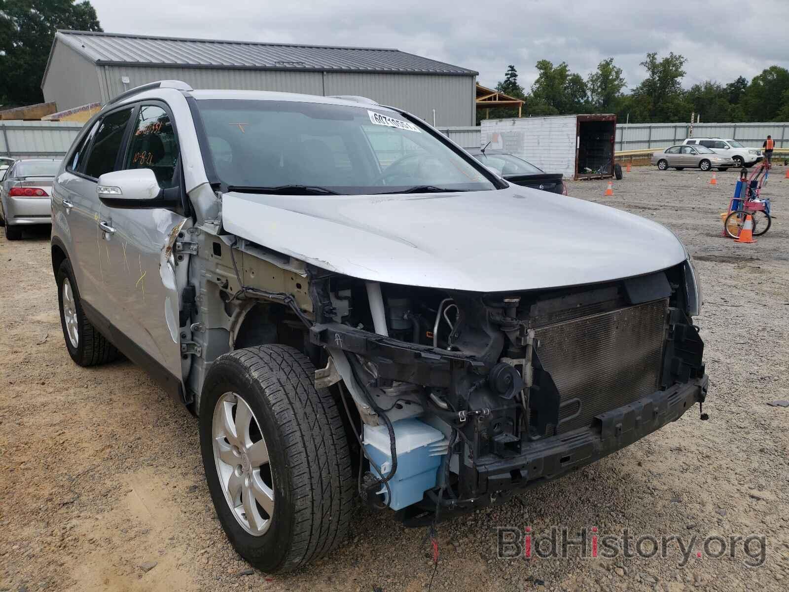 Photo 5XYKT3A13BG142347 - KIA SORENTO 2011