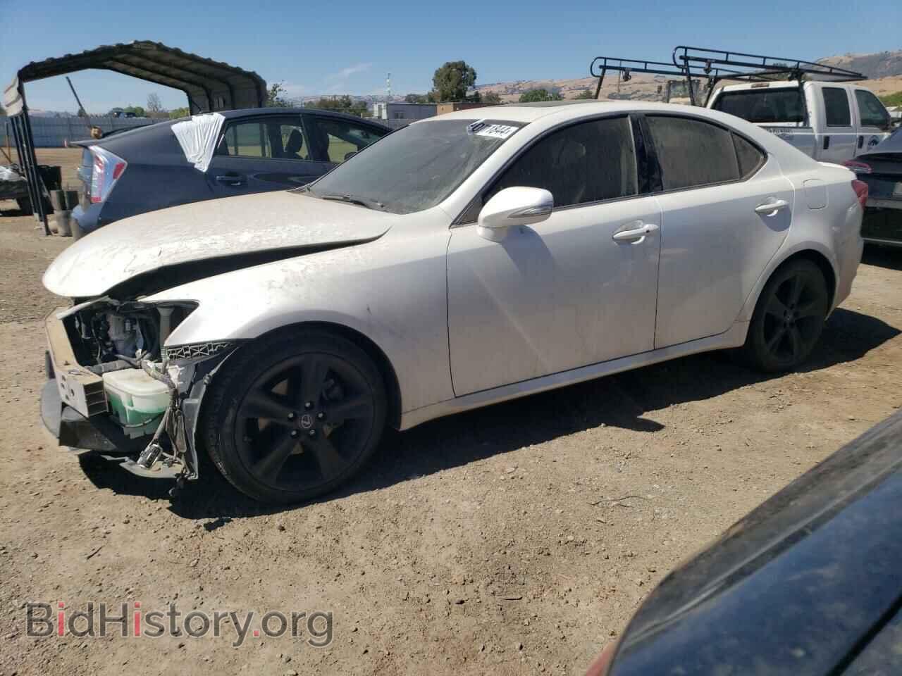 Photo JTHBF5C20B5140555 - LEXUS IS 2011