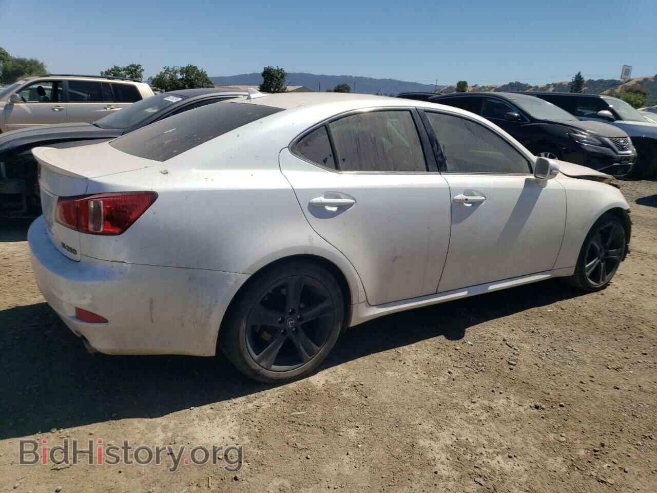 2011 LEXUS IS - VIN: JTHBF5C20B5140555 - Фото 3
