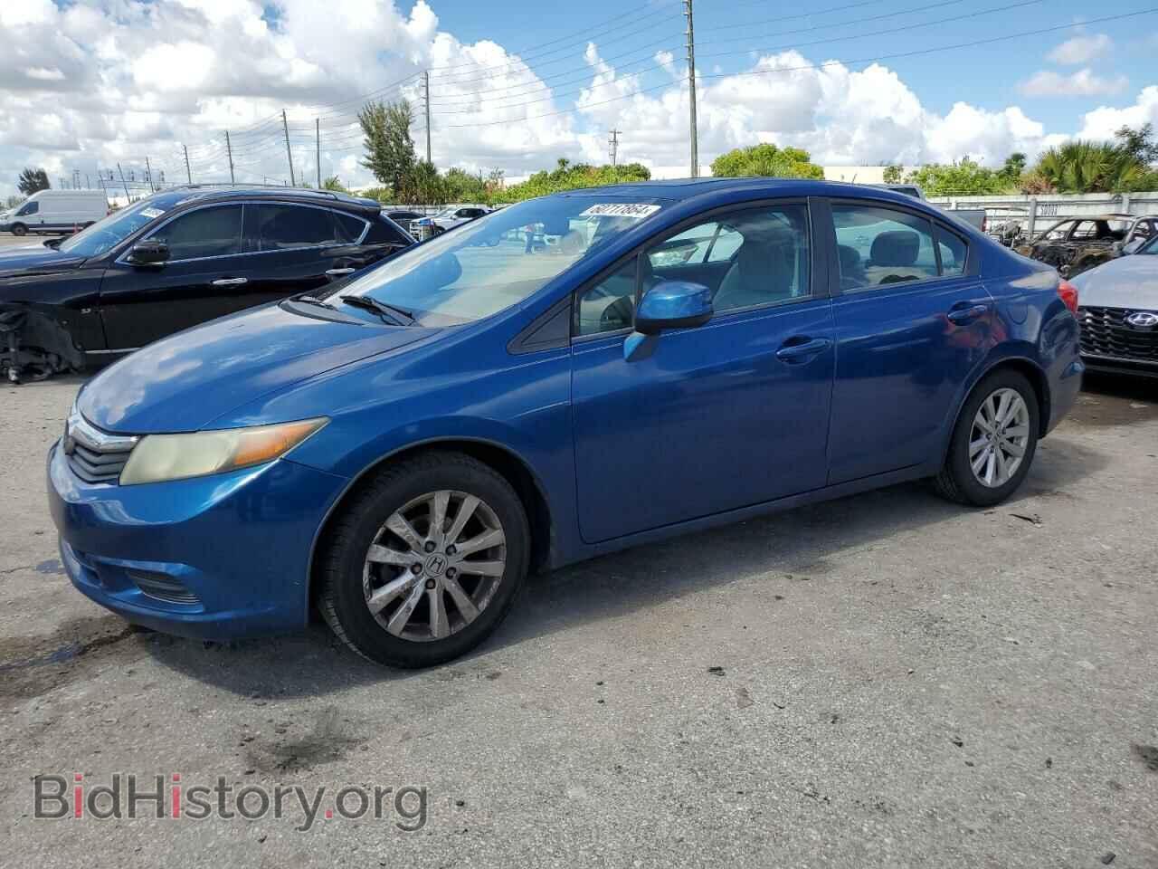 Фотография 2HGFB2F90CH512977 - HONDA CIVIC 2012
