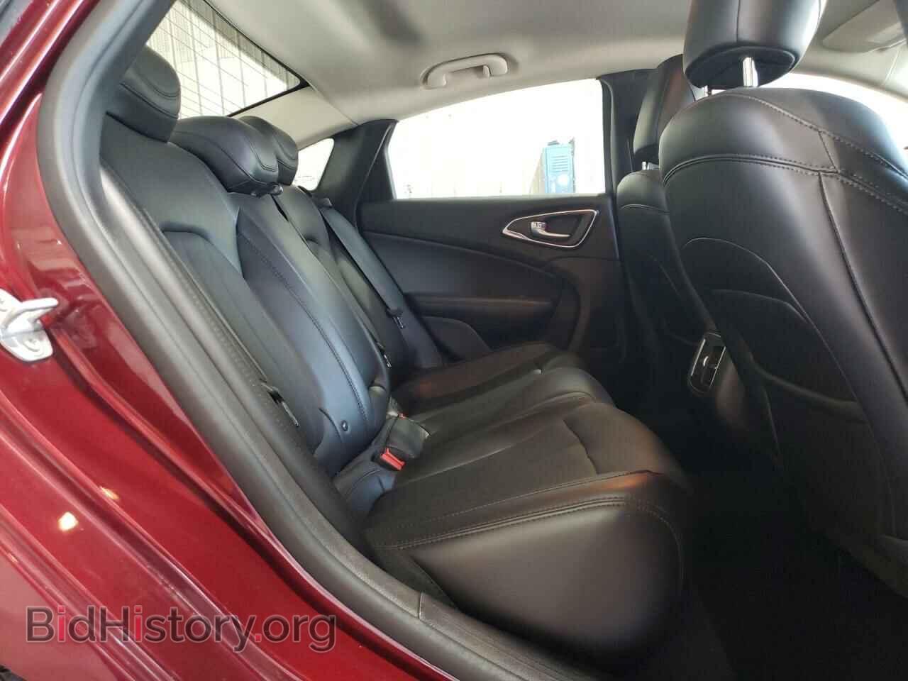 2016 CHRYSLER 200 - VIN: 1C3CCCAB3GN188150 - Фото 10