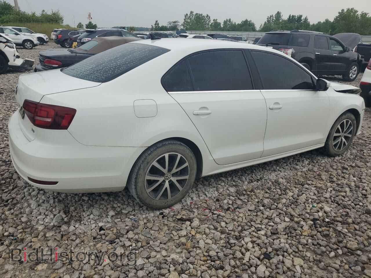 2017 VOLKSWAGEN JETTA - VIN: 3VWDB7AJ5HM378302 - Фото 3