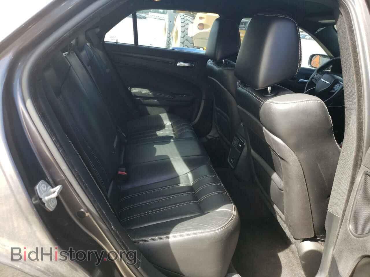 2015 CHRYSLER 300 - VIN: 2C3CCAGG9FH793028 - Фото 10
